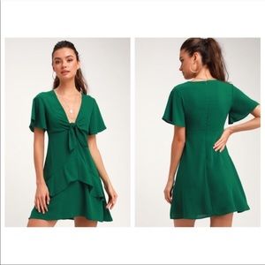 (SOLD) NWT Lulus Emerald Green Mini Dress, size XS